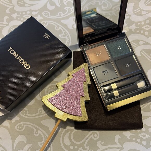 NIB Tom Ford Eyeshadow Quad Dark Opulence #44 Eye Shadows Palette New - Picture 1 of 2